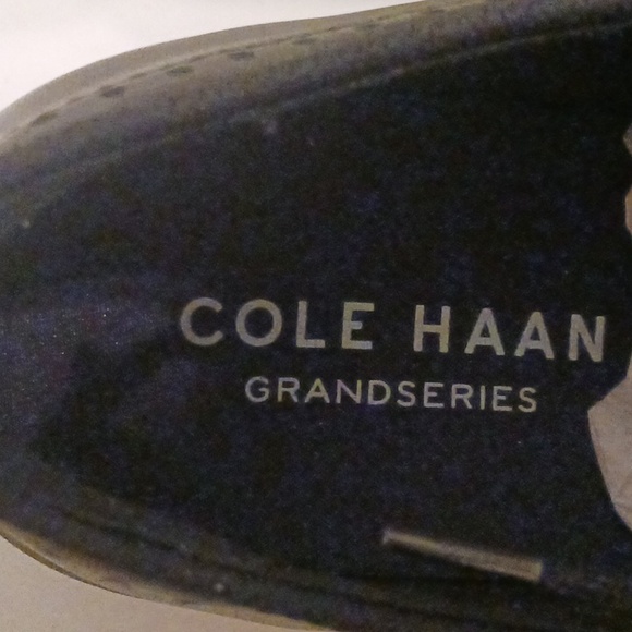 Mens Cole Haan size 8.5 black loafers - Picture 4 of 8
